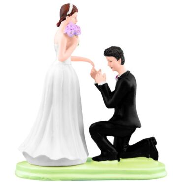 PAREJA DE NOVIOS ARRODILLADO (Ud)
