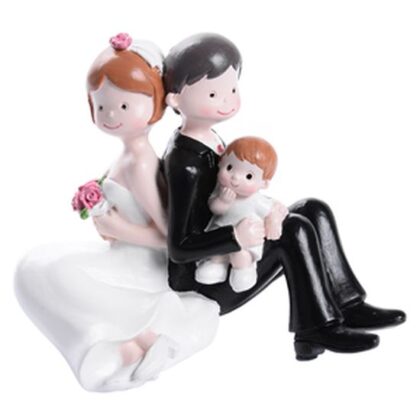 PAREJA DE NOVIOS SENTADOS CON NIÑO (28477) (Ud)